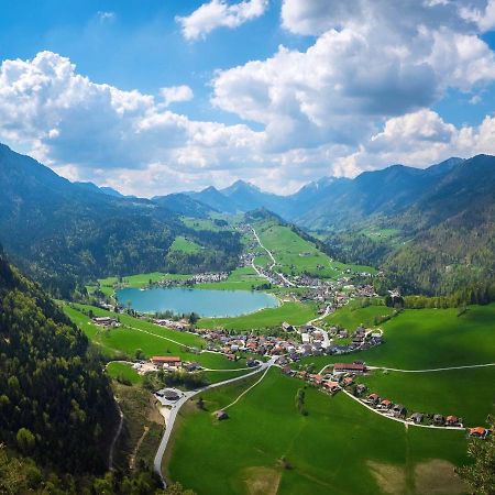 Alpenlodge, Ferienwohnung 4 Тирзее Екстериор снимка