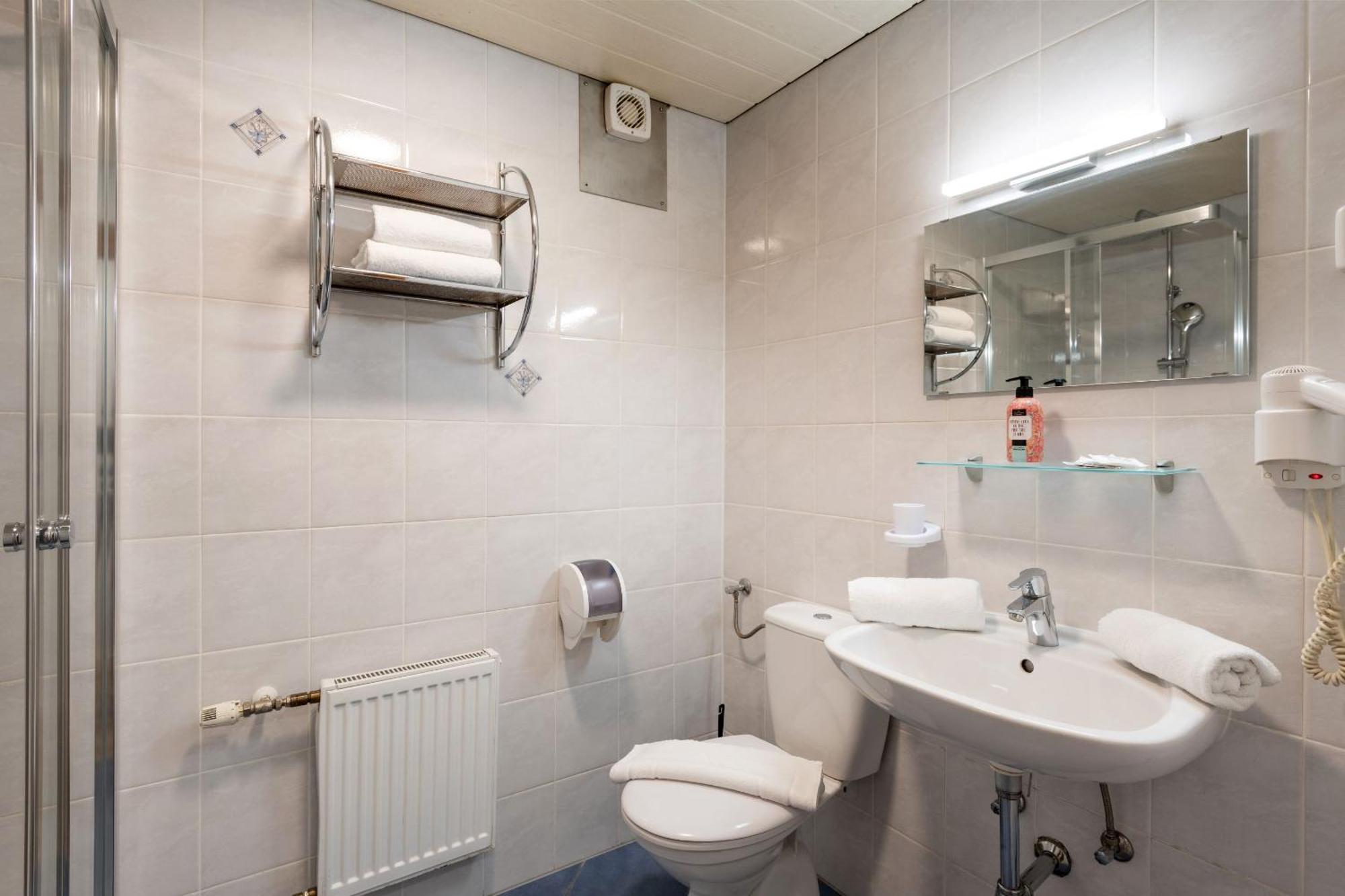Alpenlodge, Ferienwohnung 4 Тирзее Екстериор снимка