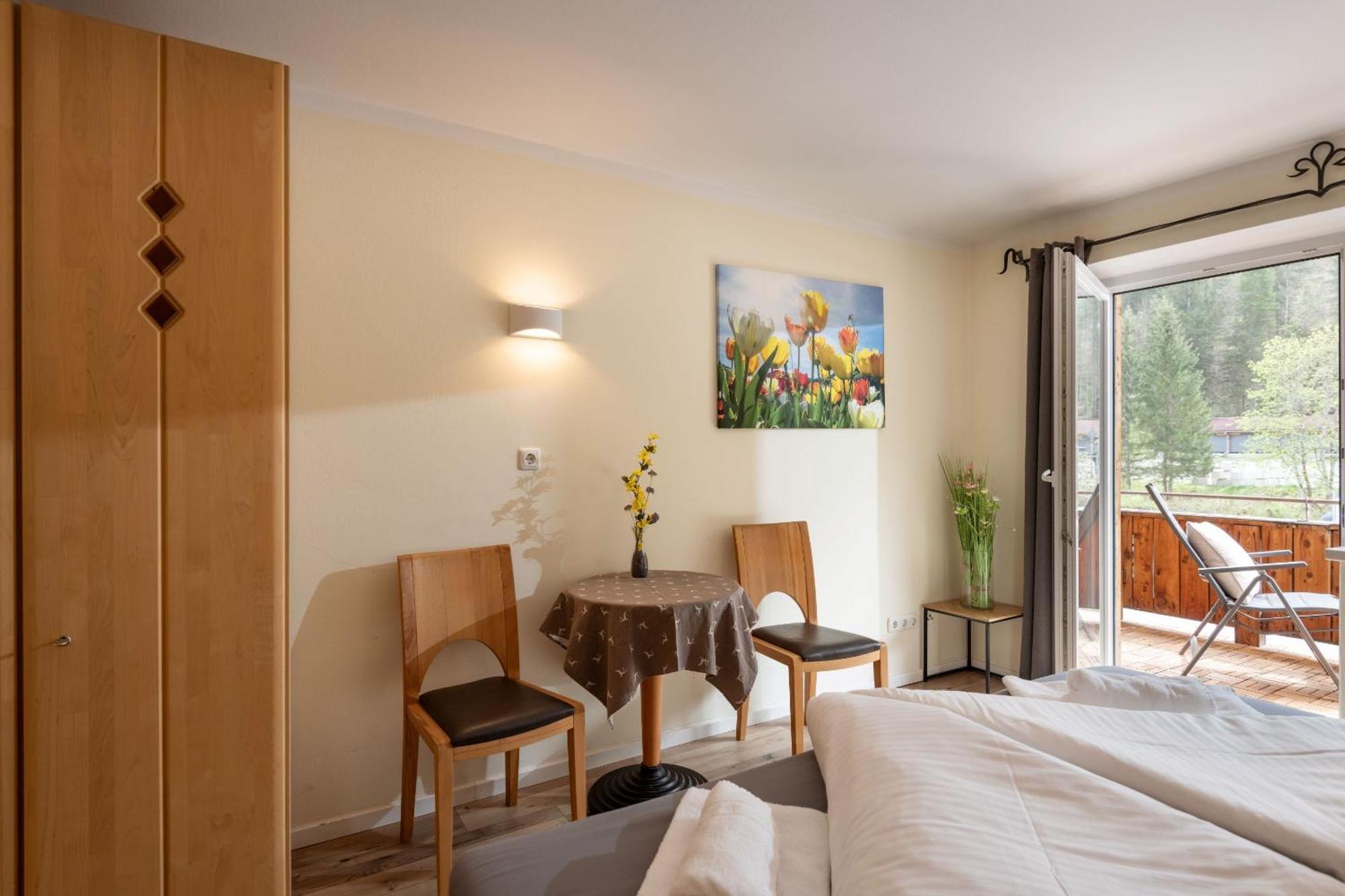 Alpenlodge, Ferienwohnung 4 Тирзее Екстериор снимка